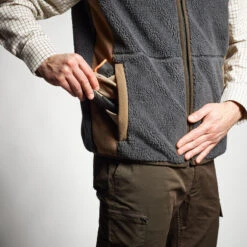 GILET POLAIRE SANS MANCHES MOUTONNE 500 GRIS -Équipement De Chasse Boutique gilet polaire sans manches moutonne 500 gris 6