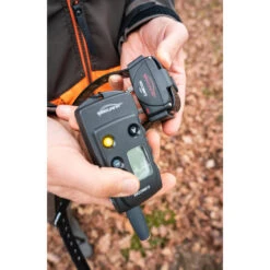 Pack Collier + Télécommande De Dressage Pour Chien Num'axes Canicom 300 -Équipement De Chasse Boutique pack collier telecommande de dressage pour chien numaxes canicom 300 2