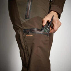 PANTALON CHASSE IMPERMÉABLE RENFORT MARRON 900 BÉCASSE 16 PANTALON CHASSE IMPERMÉABLE RENFORT MARRON 900 BÉCASSE -Équipement De Chasse Boutique pantalon chasse impermeable renfort marron 900 becasse 4