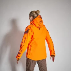 VESTE CHASSE SUPERTRACK FEMME RESISTANTE IMPERMEABLE ORANGE FLUO 500 -Équipement De Chasse Boutique veste chasse supertrack femme resistante impermeable orange fluo 500 2